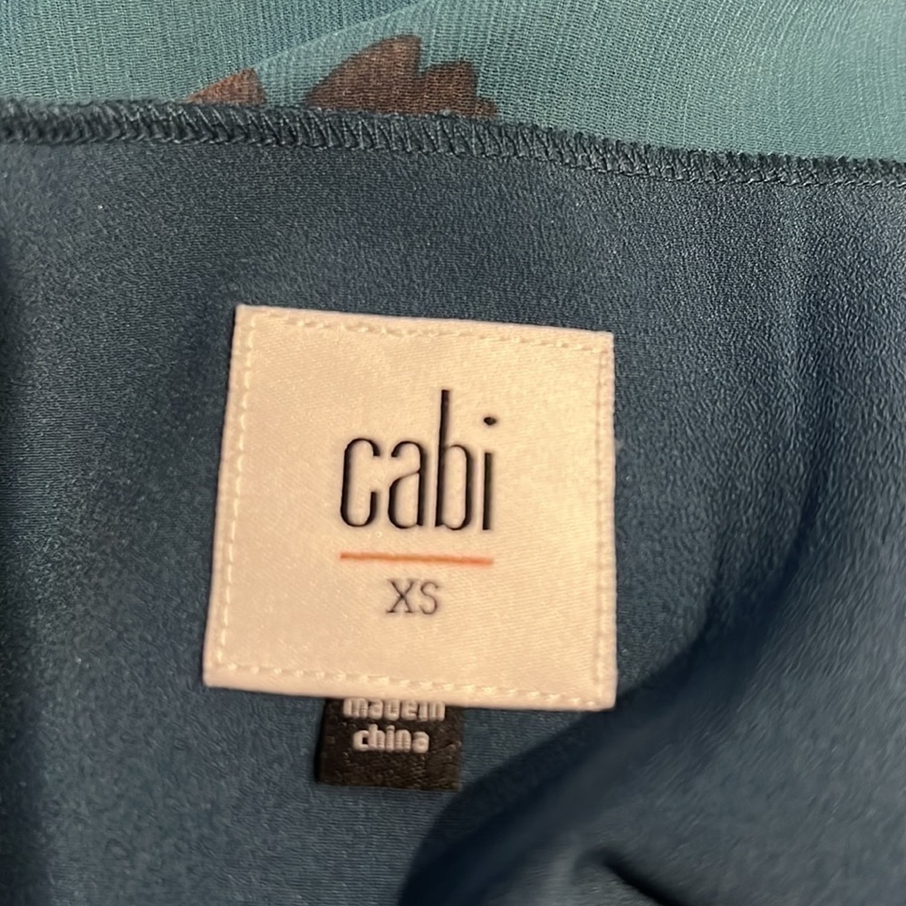 Cabi FLORAL BLOUSE TEAL BACKGROUND WITH PINK FLOWERS PEPLUM SIZE XS - Picture 7 of 8